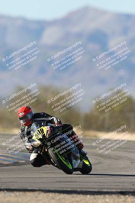 media/Dec-07-2025-CVMA (Sun) [[3e7d2de5dc]]/Race 12- Formula 40 MW and LW/